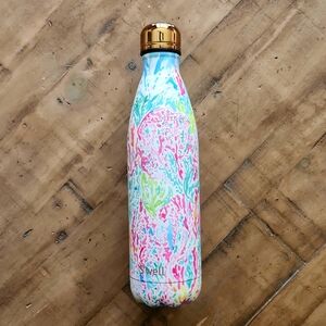 Lilly Pulitzer stainless steel insulated water bottle
